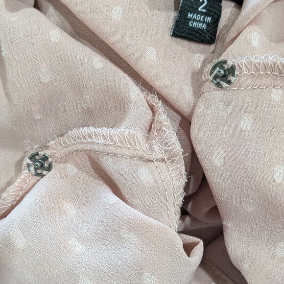 Torrid Women's Sheer Dusty Pink Tunic, Size 2, Peplum Style, Vneck, Long Sleeve - Picture 15 of 16